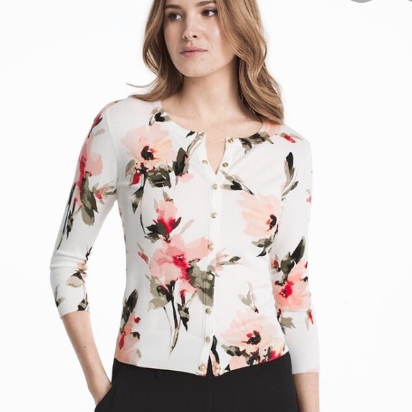 White House Black Market Sweaters - 🌿WHBM Floral Lightweight Cardigan